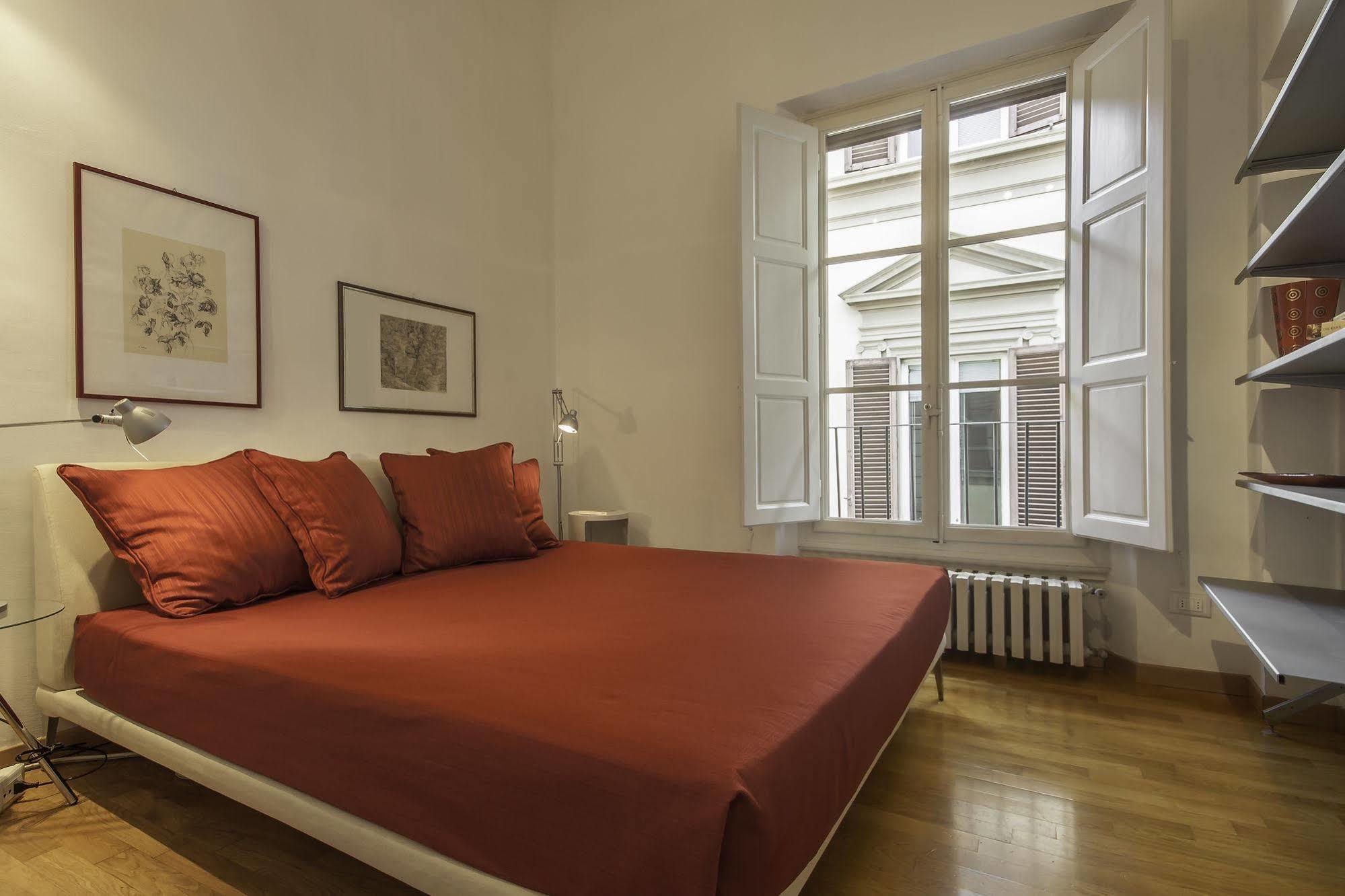 Apartments Florence - In Duomo Екстер'єр фото