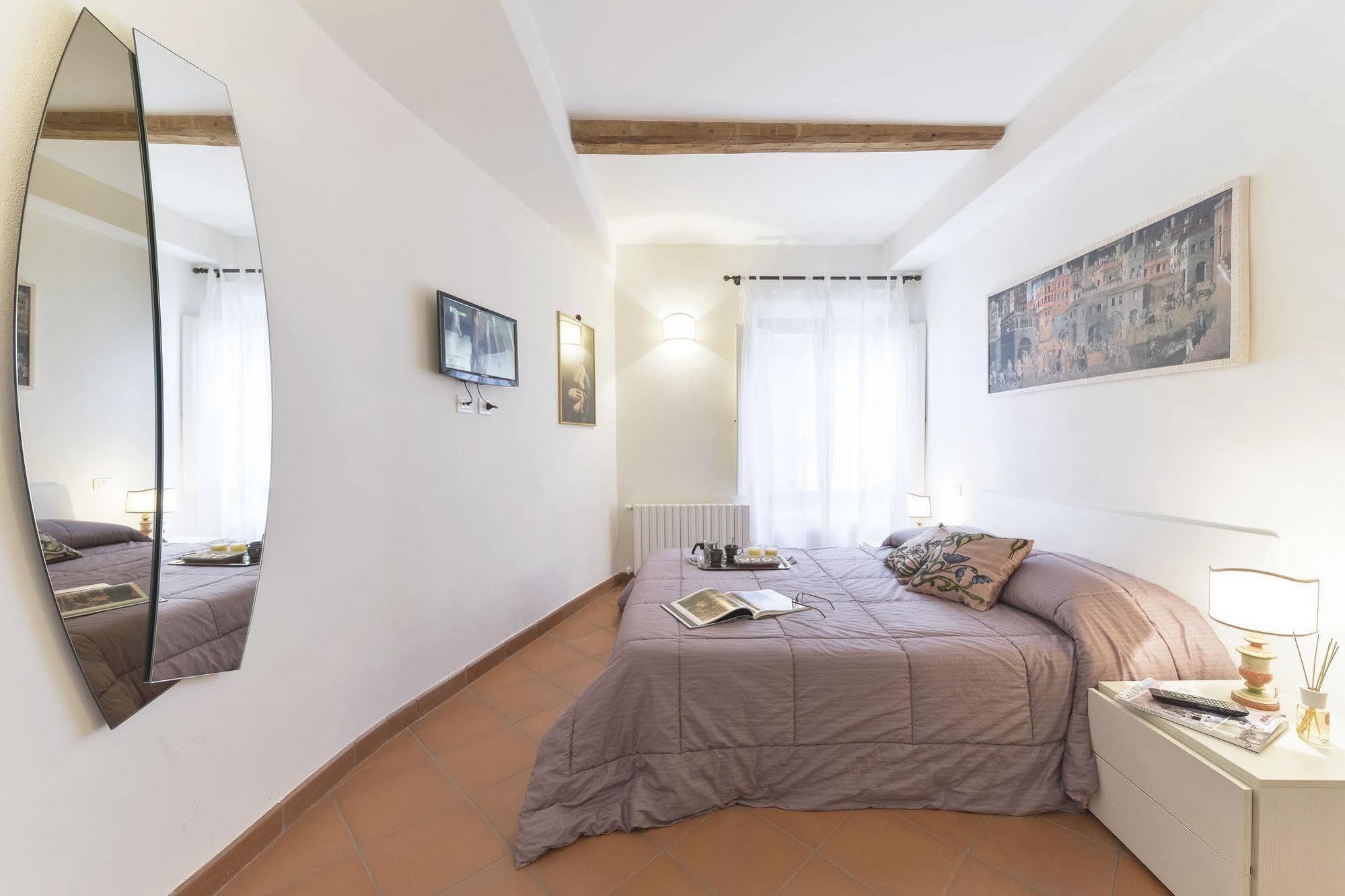 Apartments Florence - In Duomo Екстер'єр фото